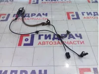 Датчик ABS передний правый Toyota Camry (XV70) 8954233160