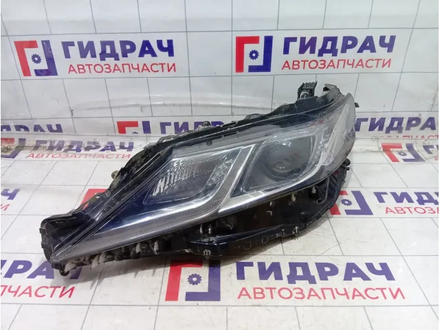 Фара левая Toyota Camry (XV70) 8118533G00