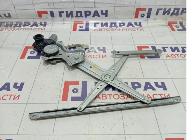 Стеклоподъемник передний правый Toyota Camry (XV70) 6980252130