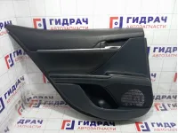 Обшивка двери задней левой Toyota Camry (XV70) 6764006L80C7