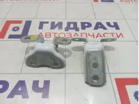 Петли двери передней правой Toyota Camry (XV70)
