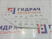 Кронштейн покрытия напольного левый Toyota Camry (XV70) 5854433110
