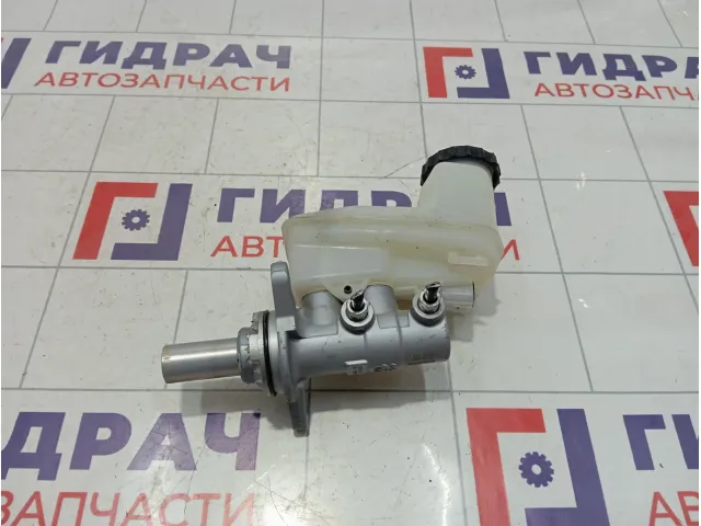 Цилиндр тормозной главный Toyota Camry (XV70) 4720133660