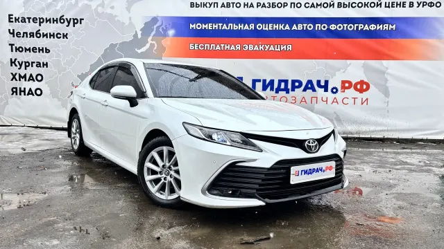 Toyota Camry (XV70)
