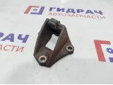 Кронштейн двигателя передний Toyota Camry (XV40) 12311-31060.