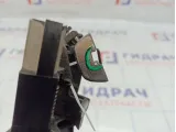 Ручка двери наружная правая Toyota Camry (XV40) 69211-28070-C1. Передняя. Царапины, сломано крепление.