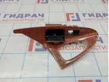 Накладка кнопки стеклоподъемника задней правой Toyota Camry (XV40) 74271-33251-E1. Сломаны крепления.
