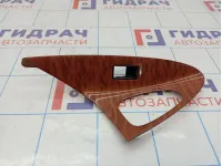 Накладка кнопки стеклоподъемника передней правой Toyota Camry (XV40) 74231-33411-E1. Потертость, дефекты.