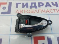 Ручка двери внутренняя левая Toyota Camry (XV40) 69206-33100-C0. Царапины.