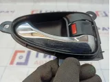 Ручка двери внутренняя правая Toyota Camry (XV40) 69205-33090-C0. Царапины.