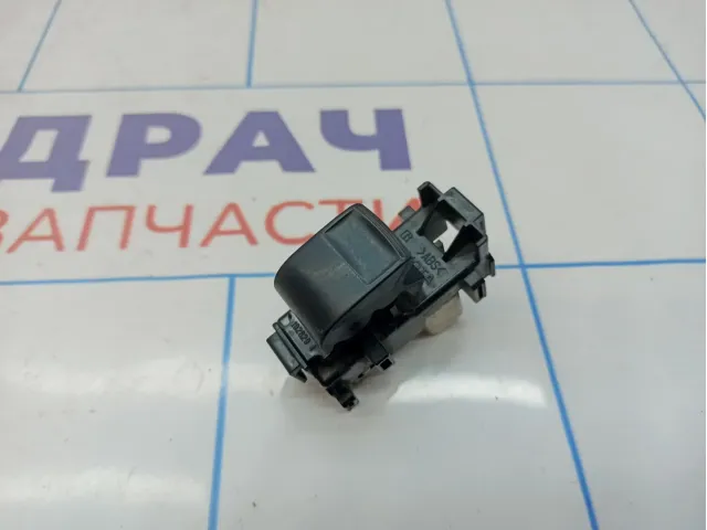 Кнопка стеклоподъемника Toyota Camry (XV40) 84810-52030.