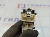 Кнопка стеклоподъемника Toyota Camry (XV40) 84810-52030.