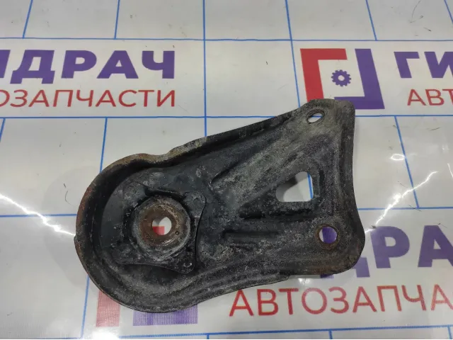 Кронштейн передней балки Toyota Camry (XV40) 51024-33070. Задний левый.
