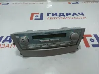 Блок управления климатической установкой Toyota Camry (XV40) 55900-33B32. Потертости.