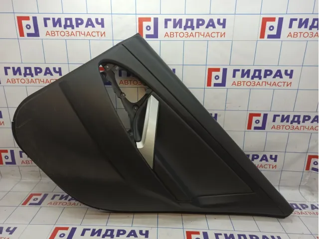 Обшивка двери задней правой Toyota Camry (XV40) 67630-33831-B1. Потертости.