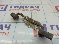 Кронштейн глушителя правый Toyota Camry (XV40) .