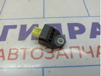 Датчик AIR BAG Toyota Camry (XV40) 89831-33030.