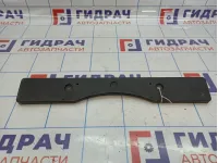 Накладка бампера под номерной знак Toyota Camry V50.