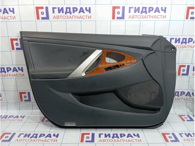 Обшивка двери передней левой Toyota Camry (XV40) 67620-33B22-B4