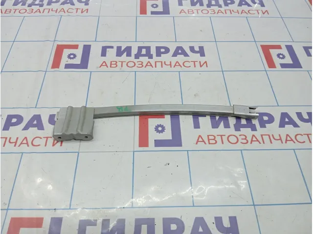 Направляющая стекла двери передней правой Toyota Camry (XV40) 67401-33070