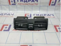 Дефлектор воздушный центральный Toyota Camry (XV40) 55660-33190-B0