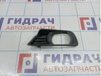 Рамка противотуманной фары левая Toyota Camry (XV40) 52128-33050