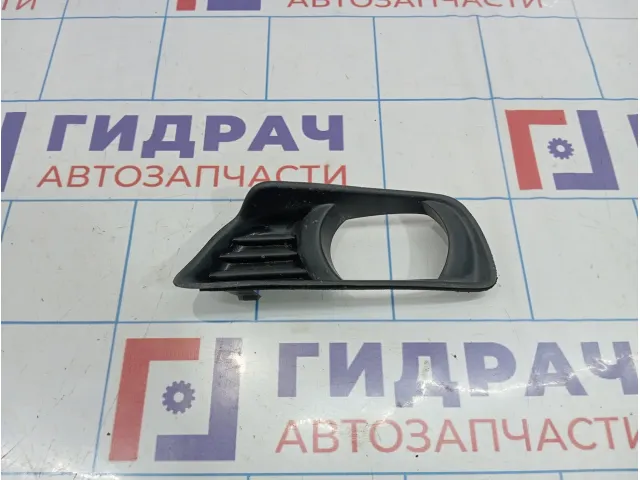 Рамка противотуманной фары левая Toyota Camry (XV40) 52128-33050