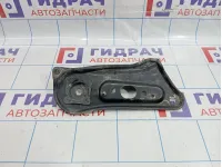 Кронштейн передней балки правый Toyota Camry (XV40) 51035-33030
