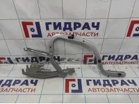 Петля крышки багажника левая Toyota Camry (XV40) 64510-33060