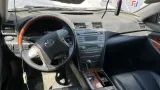 Замок двери задней левой Toyota Camry (XV40) 69060-33120