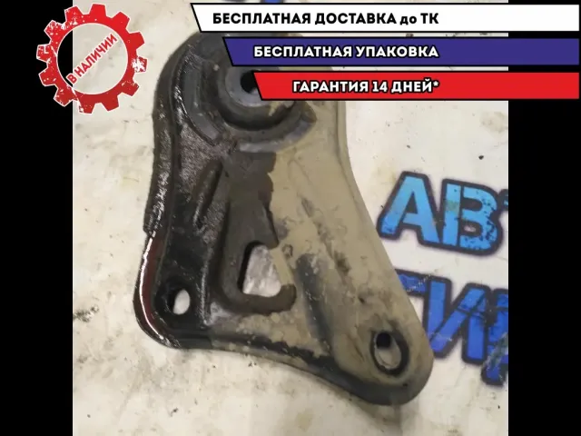 Кронштейн передней балки задний правый Toyota Camry V50 5102333060