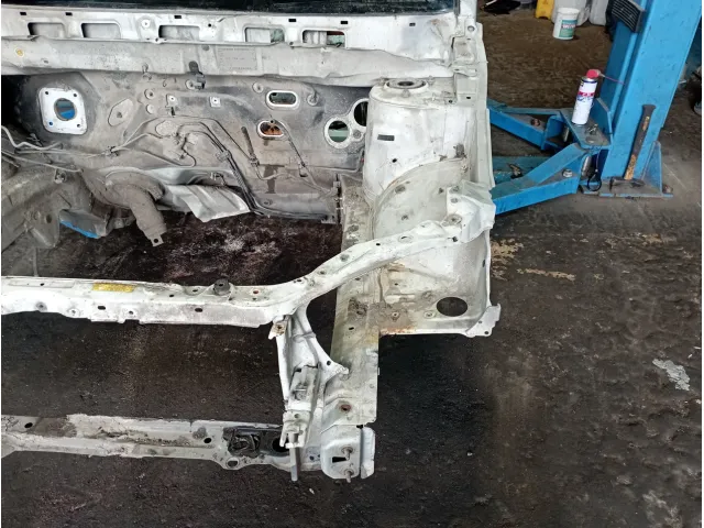 Лонжерон передний левый Toyota Corolla (E120)