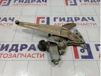 Стеклоподъемник электрический задний левый Toyota Corolla (E120) 69804-12140