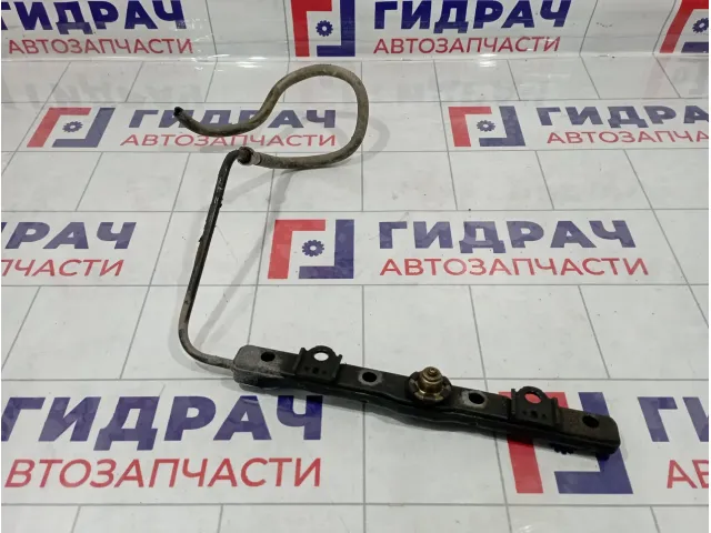 Рейка топливная (рампа) Toyota Corolla (E120) 23807-21010