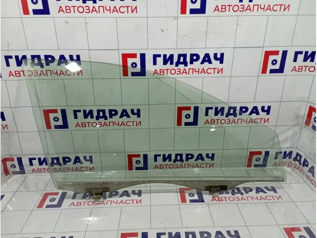 Стекло двери передней правой Toyota Corolla (E120) 68101-1A490