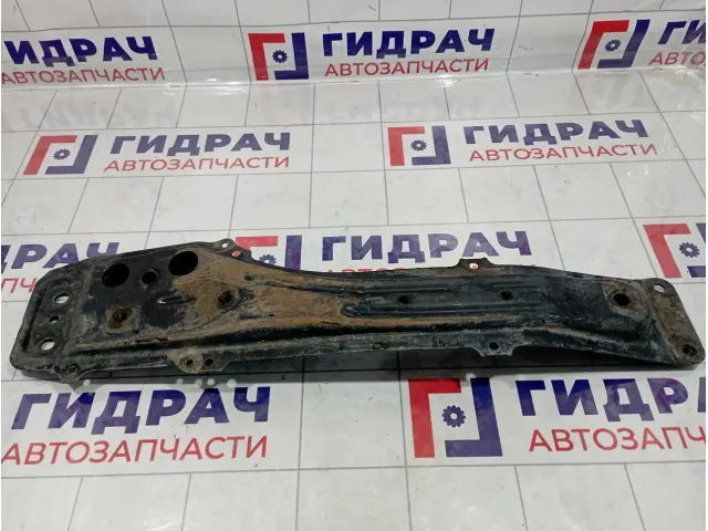 Балка передняя продольная Toyota Corolla (E120) 51204-12130