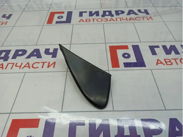 Накладка переднего крыла левого Toyota Corolla (E120) 60118-12010