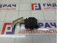 Моторчик заслонки отопителя Toyota Corolla (E120) 063700-7490