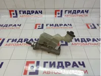 Цилиндр тормозной главный Toyota Corolla (E120) 47201-1A330