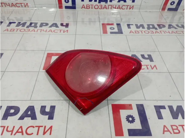 Фонарь задний внутренний левый Toyota Corolla (E150) 81591-12100