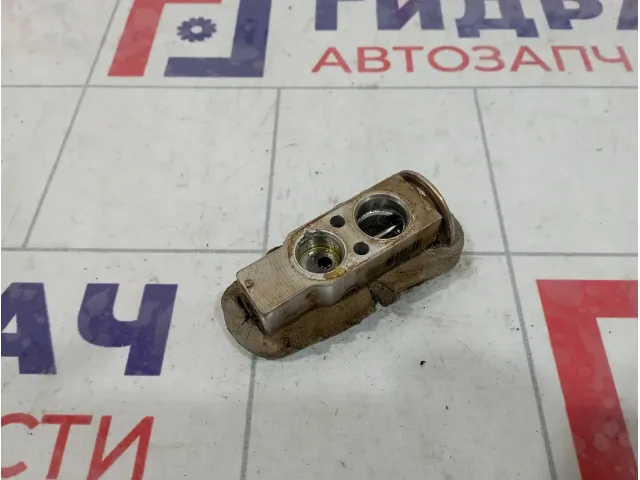 Клапан кондиционера Toyota Corolla (E150) 88515-42090