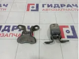 Петли двери передней левой Toyota Corolla (E150)