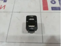 Разъем USB Toyota Corolla (E150)