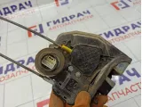 Замок двери задней правой Toyota Corolla (E150) 69050-42021