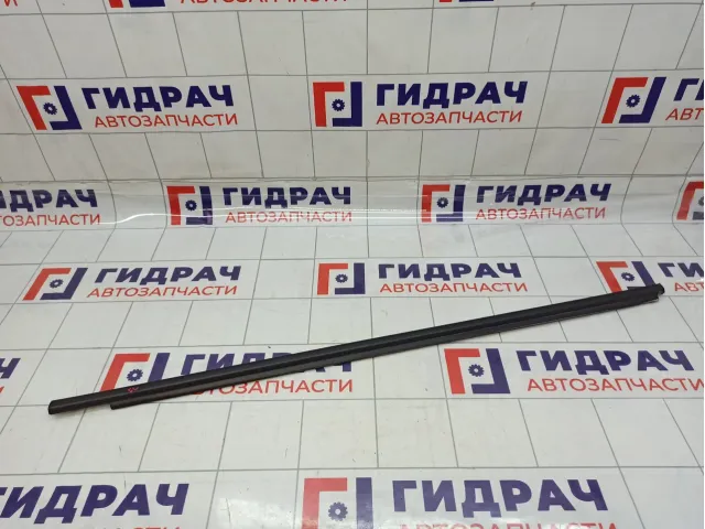 Накладка стекла переднего левого Toyota Corolla (E150) 75720-12780