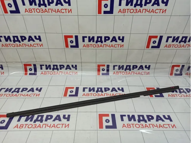 Накладка стекла заднего правого Toyota Corolla (E150) 75730-12300