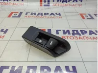 Ручка открывания багажника Toyota Corolla (E150) 64606-33030