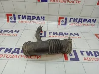 Патрубок воздушного фильтра Toyota Corolla (E150) 17880-22040