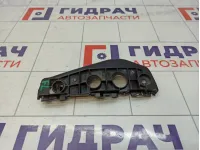 Направляющая переднего бампера левая Toyota Corolla (E150) 52116-12390