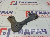 Кронштейн передней балки правый Toyota Corolla (E150) 52257-12010